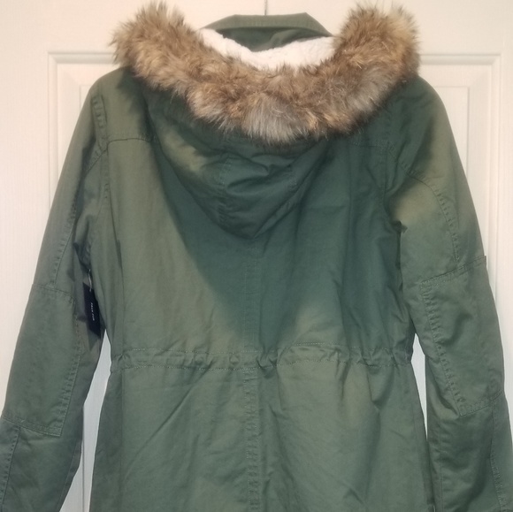 Gap Coat - Picture 2 of 5